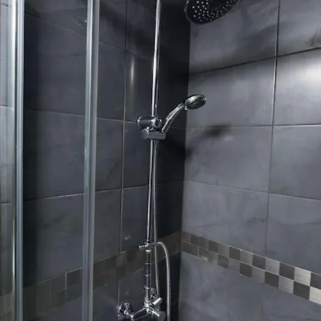 Modern Office Apartment.wifi,2a/c,luxury Fur/tures Apartment Thessaloniki