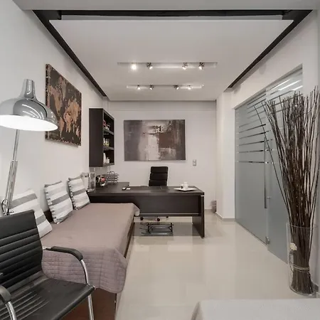 Modern Office Apartment.wifi,2a/c,luxury Fur/tures Apartment Thessaloniki